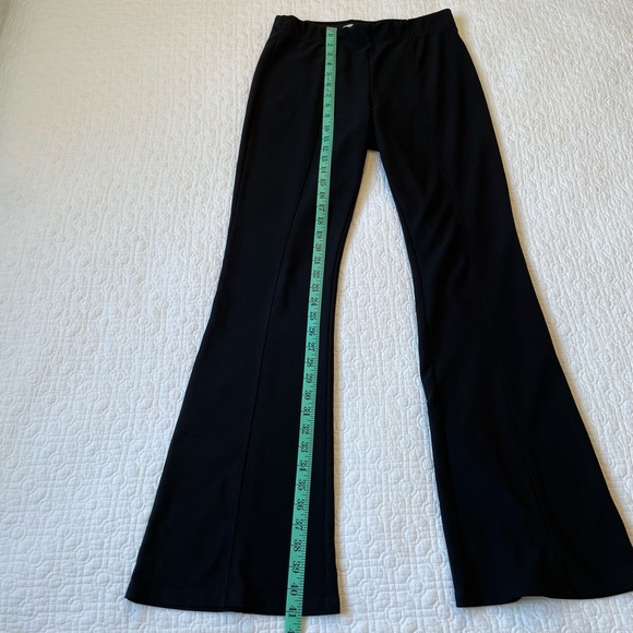 GARAGE Fit and Flare Pull-On Pants with Stretch and Seam Detail Size Medium - Picture 6 of 14
